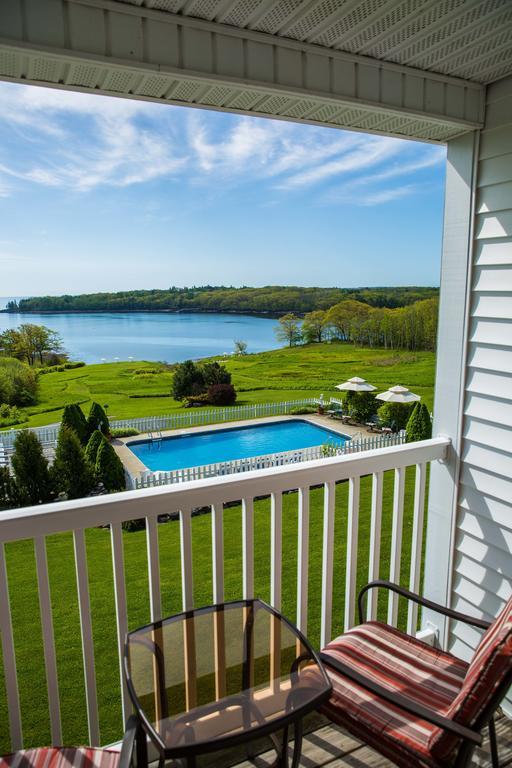 Strawberry Hill Seaside Inn ร็อคพอร์ท ภายนอก รูปภาพ